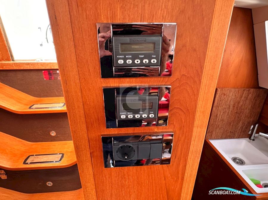 Wauquiez Pilot Saloon 48