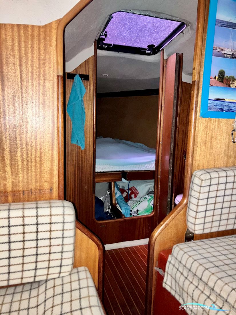 X 102