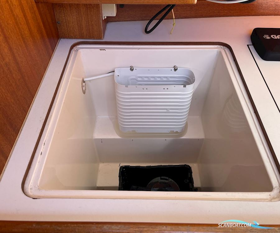 X-119 X-Yachts/Epoxy laminated UV Hull