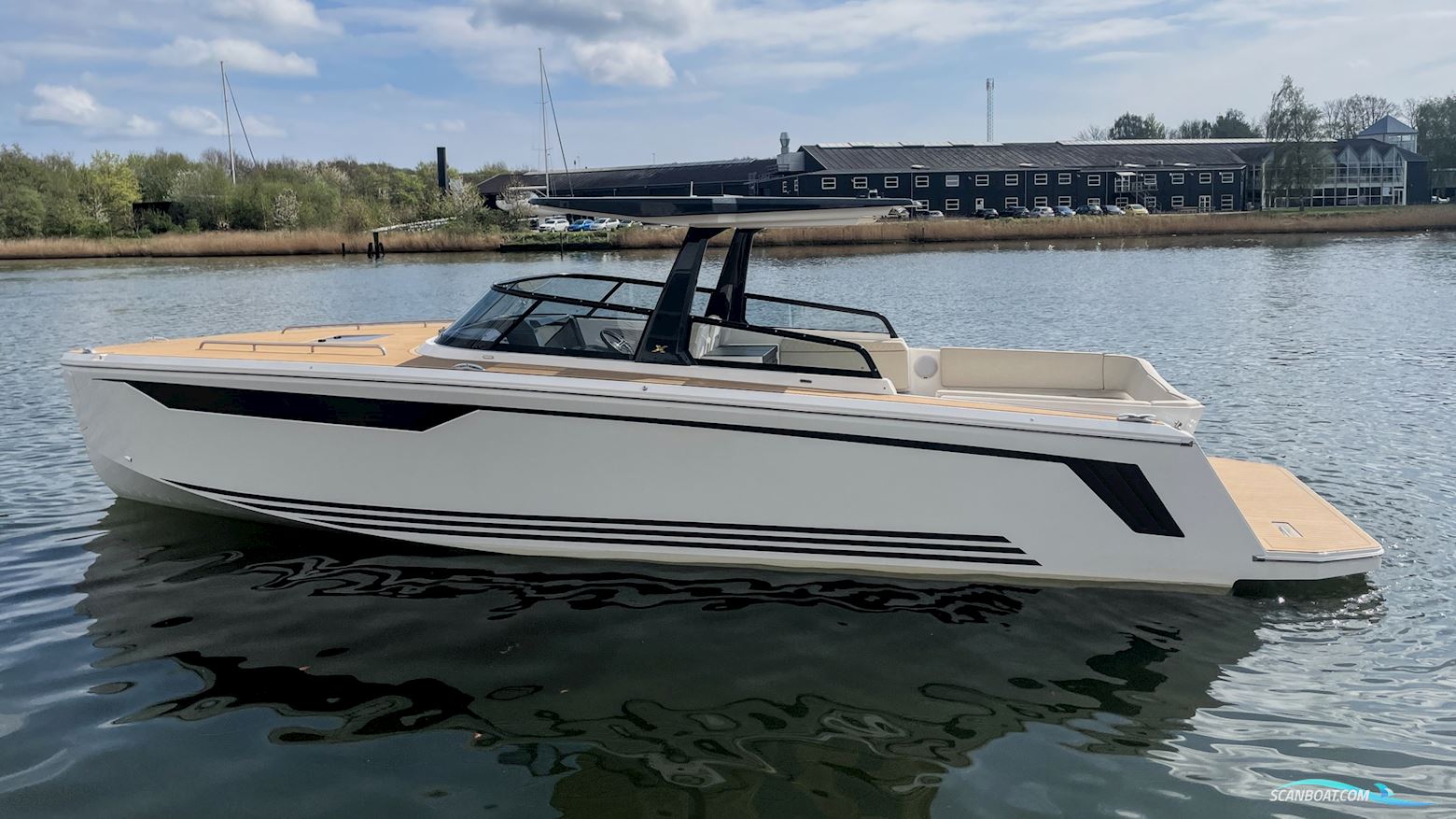 X-Power 33C - X-Yachts
