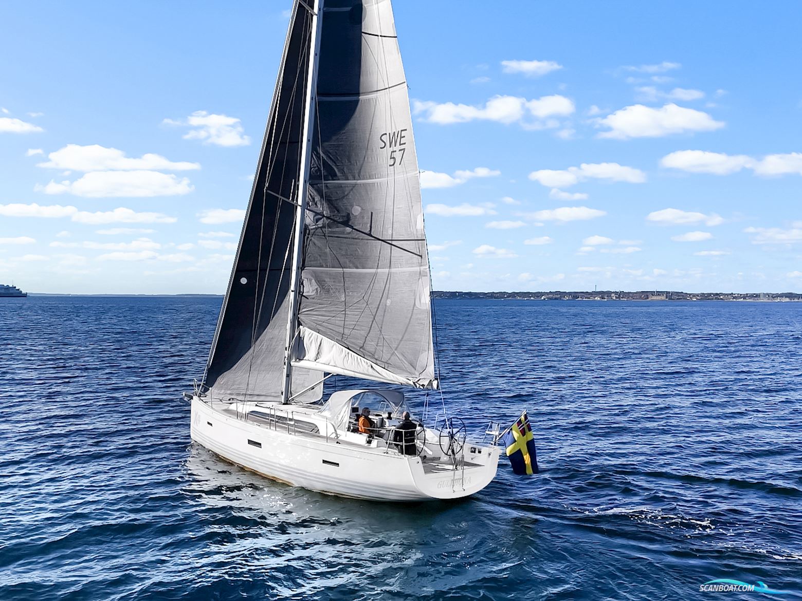 X-yachts 4.3