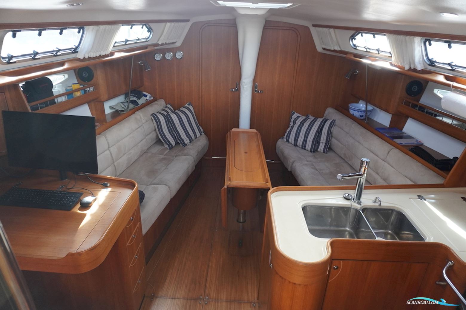 X Yachts X 40