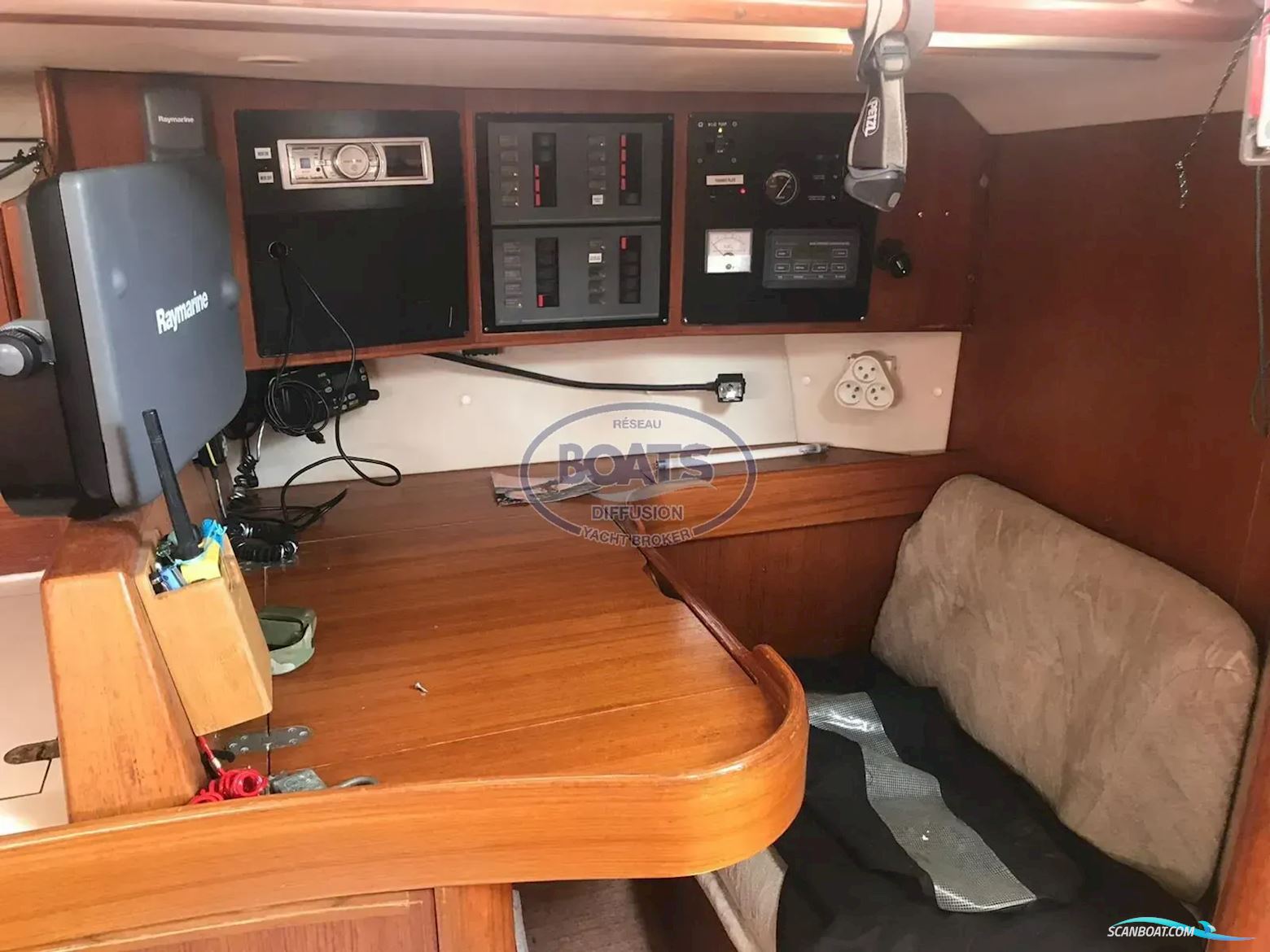 X-Yachts X 412