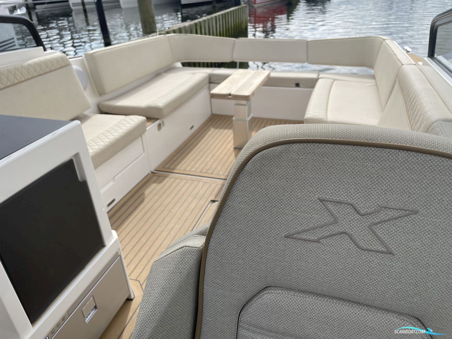 X-Yachts X-Power 33C
