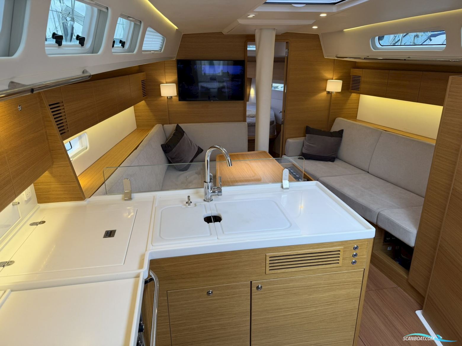 X4⁰ - X-Yachts
